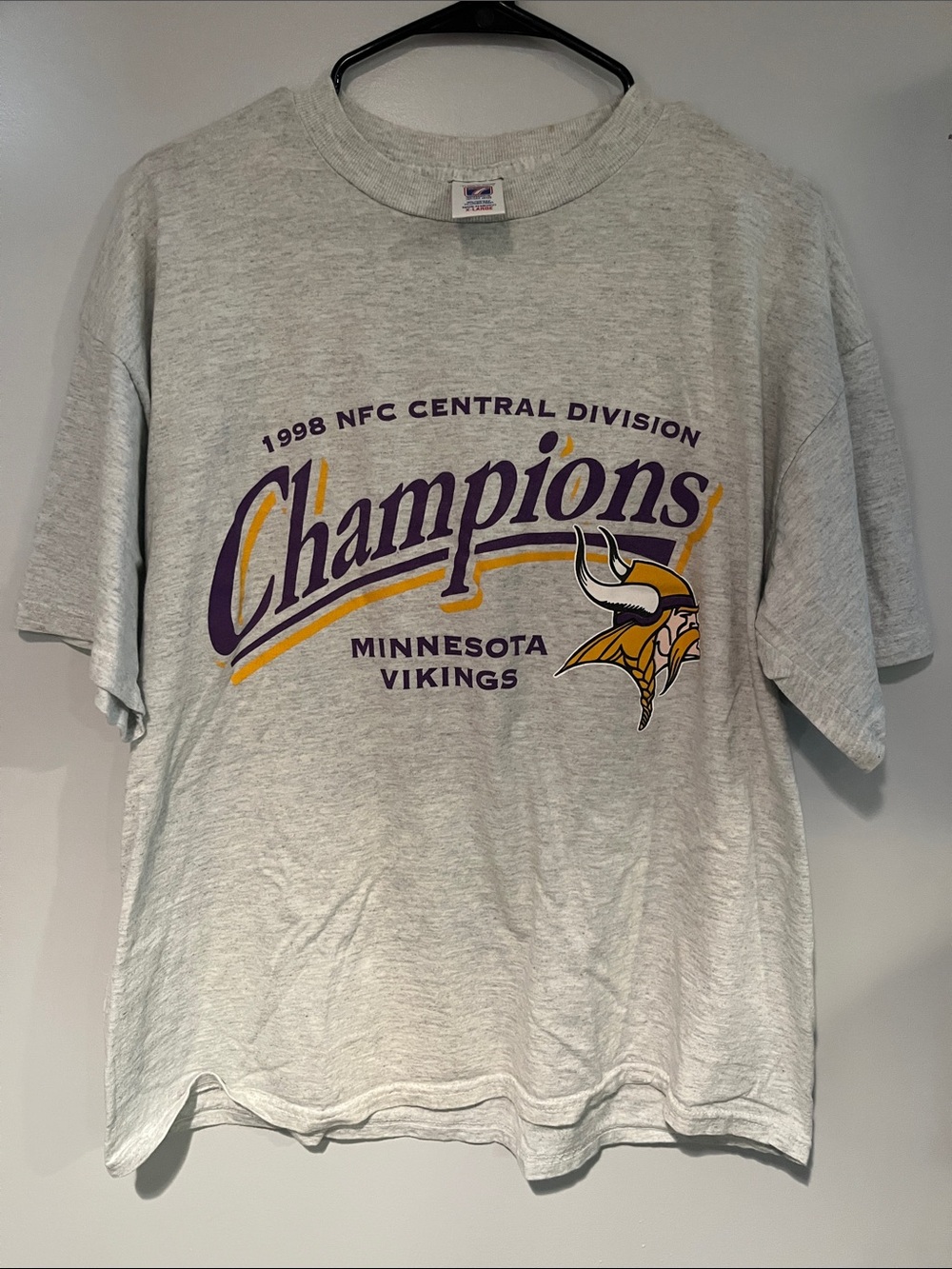 Minnesota Vikings 1998 NFC Central Champions Short Sleeve Tee - Gray